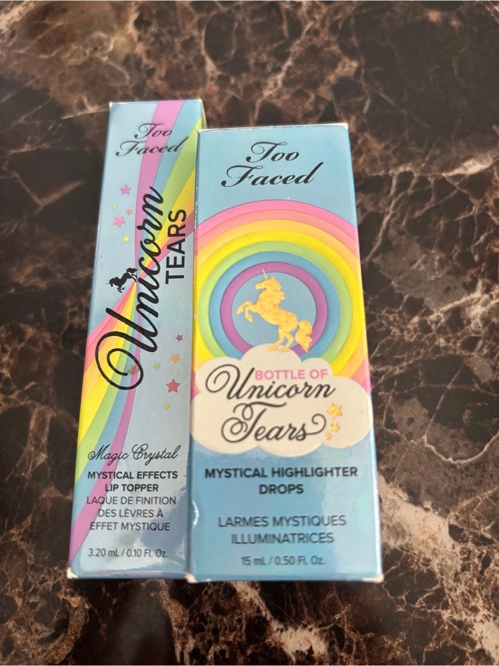 Too Faced Univorn Tears Highlighter Drops+ Mystical effects lip topper